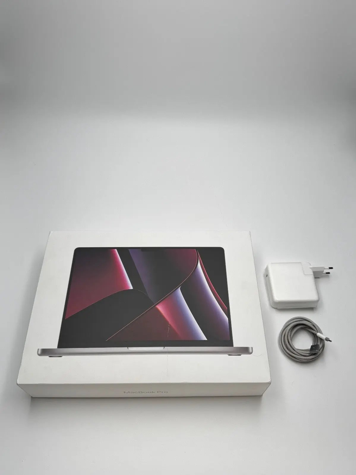 Apple MacBook Pro 14,2 Zoll | M2 Pro | 2023 | 512 TB SSD | 16 GB RAM | Space Grau D&S Resell GbR