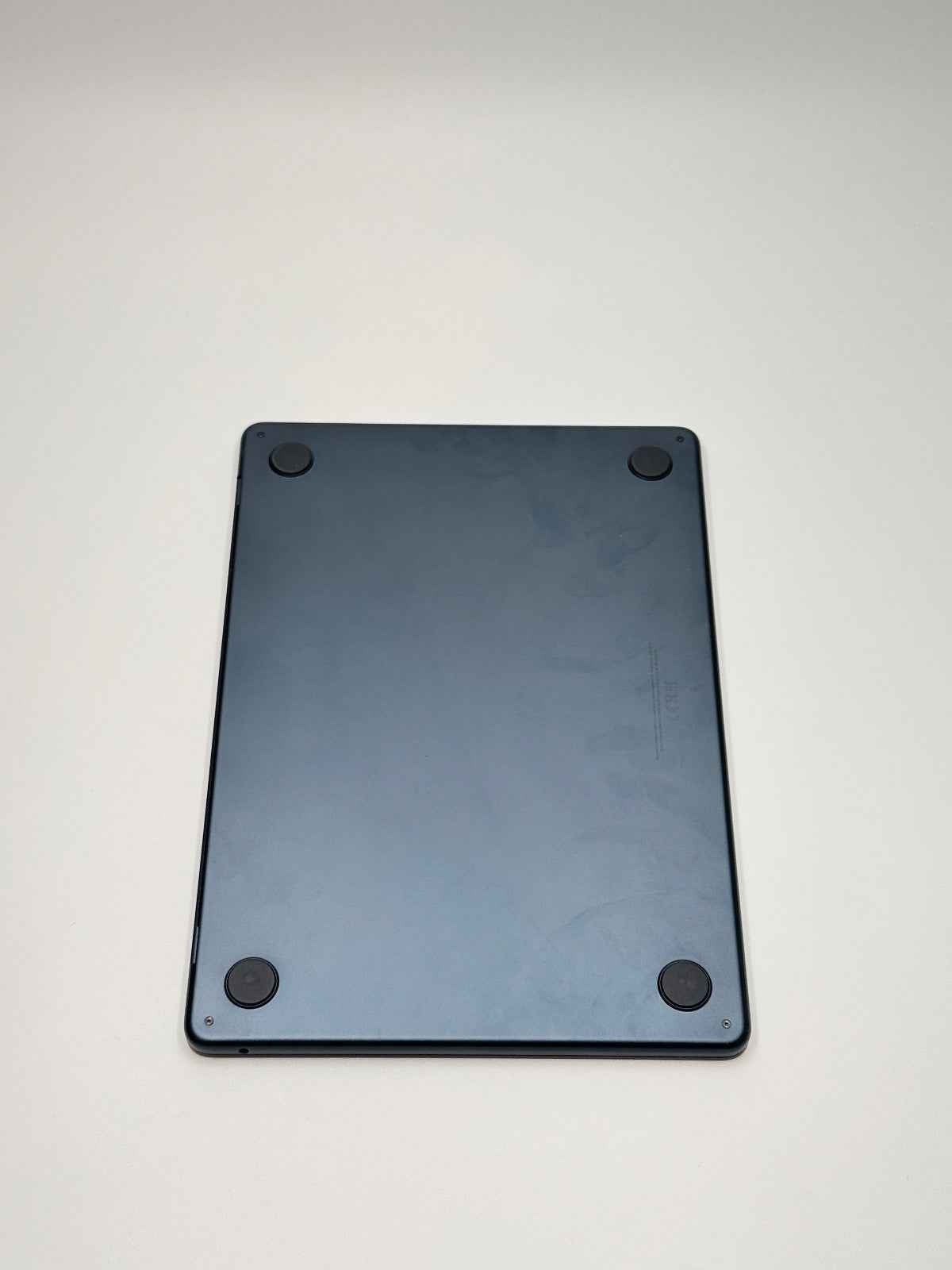 Apple MacBook Air 13,6 Zoll | M2 CPU | 2022 | 512 GB SSD | 8 GB RAM | Midnight D&S Resell GbR