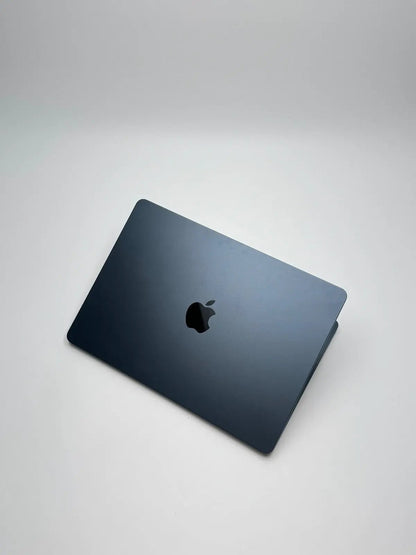 Apple MacBook Air 13,6 Zoll | M2 CPU | 2022 | 256 GB SSD | 8 GB RAM | Mitternacht D&S Resell GbR