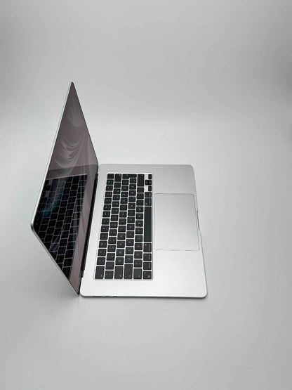 Apple MacBook Air 15,3 Zoll | M2 CPU | 2023 | 256 GB SSD | 8 GB RAM | Silber D&S Resell GbR