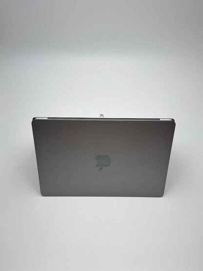 Apple MacBook Air 13,6 Zoll | M2 CPU | 2022 | 256 GB SSD | 8 GB RAM | Space Grau D&S Resell GbR