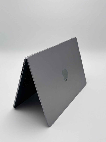 Apple MacBook Air 13,6 Zoll | M2 CPU | 2022 | 256 GB SSD | 8 GB RAM | Space Grau D&S Resell GbR