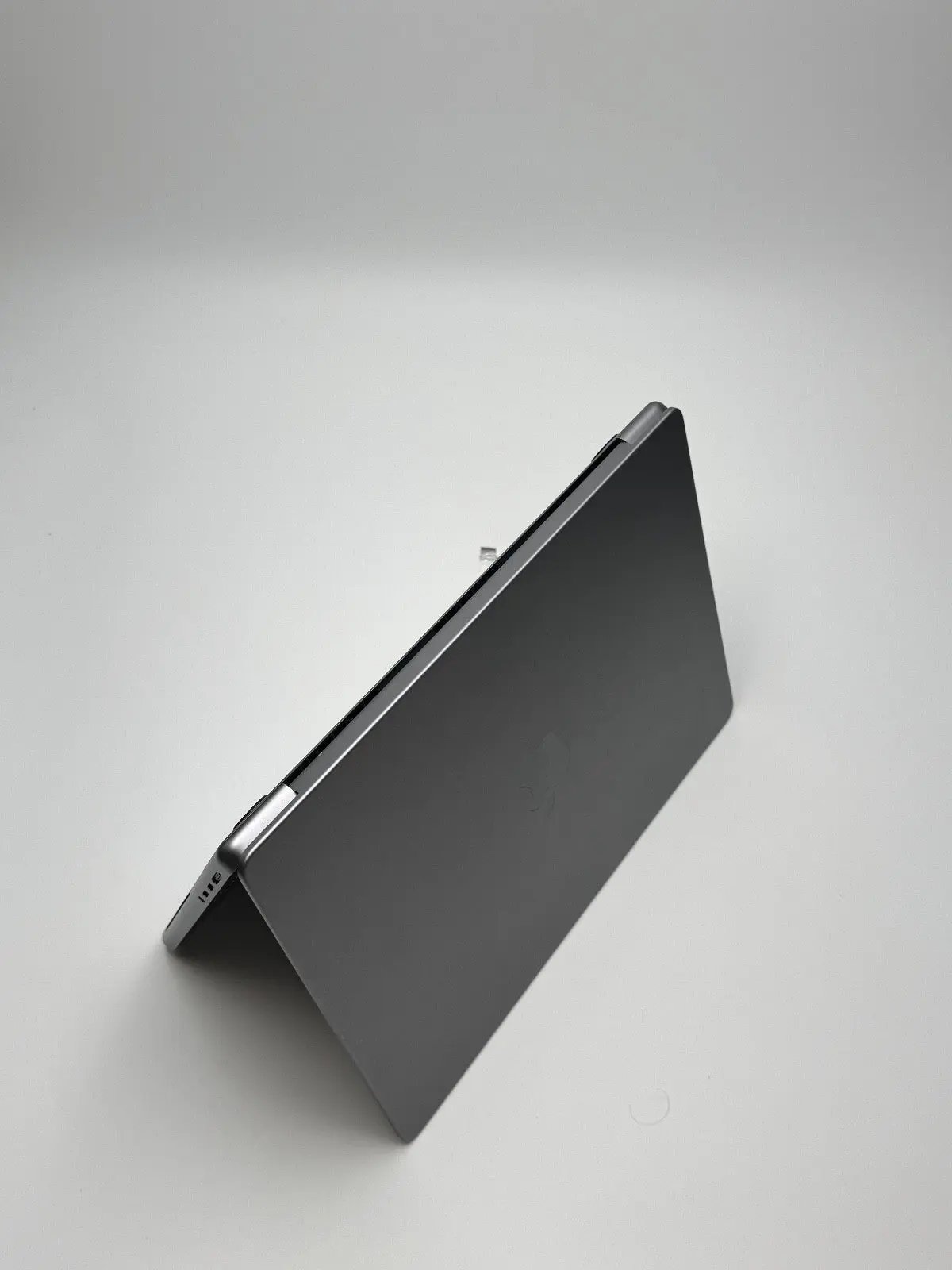 Apple MacBook Pro 14,2 Zoll | M1 CPU | 2021 | 512 GB SSD | 32 GB RAM | Space Grau D&S Resell GbR