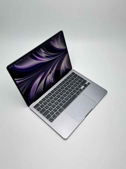 Apple MacBook Air 13,6 Zoll | M2 CPU | 2022 | 256 GB SSD | 8 GB RAM | Space Grau D&S Resell GbR