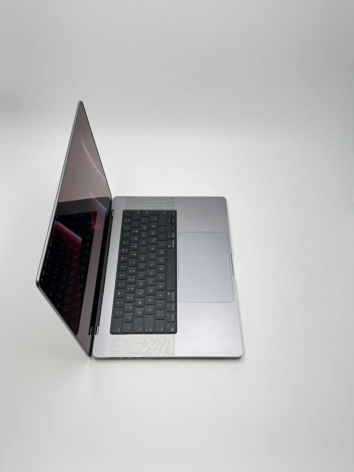 Apple MacBook Pro 16,2 Zoll | M2 Pro | 2023 | 512 GB SSD | 16 GB RAM | Space Grau D&S Resell GbR