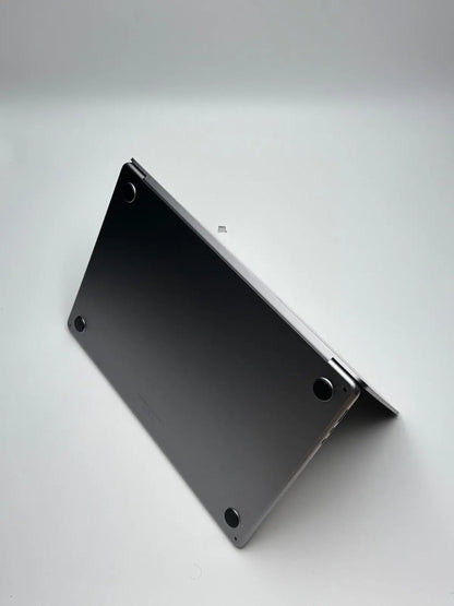 Apple MacBook Air 15,3 Zoll | M2 CPU | 2023 | 256 GB SSD | 8 GB RAM | Space Grau D&S Resell GbR