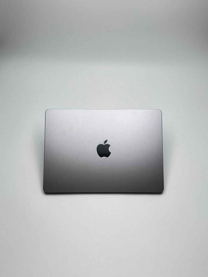 Apple MacBook Air 13,6 Zoll | M2 CPU | 2022 | 256 GB SSD | 8 GB RAM | Space Grau D&S Resell GbR