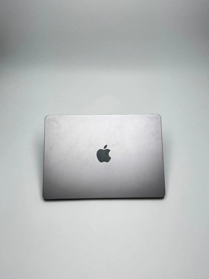 Apple MacBook Air 13,6 Zoll | M2 CPU | 2022 | 256 GB SSD | 8 GB RAM | Space Grau D&S Resell GbR