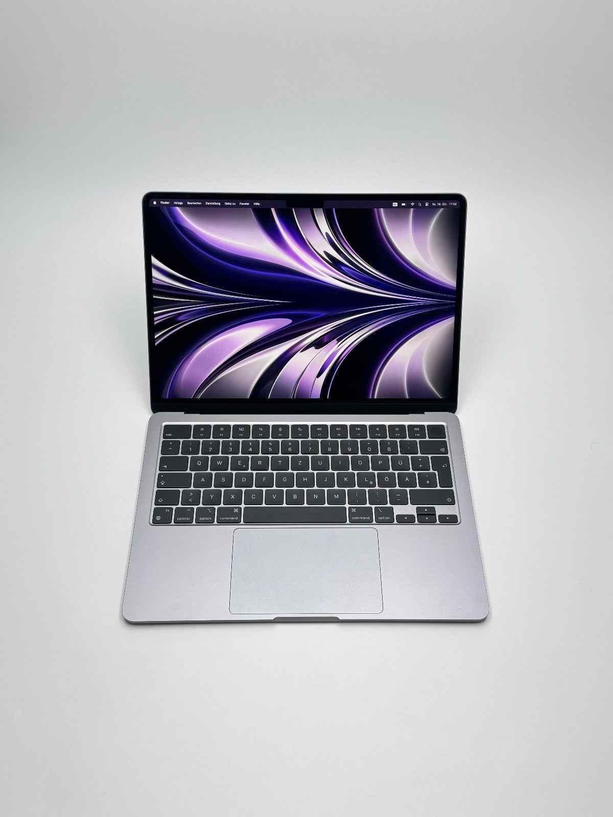 Apple MacBook Air 13,6 Zoll | M2 CPU | 2022 | 256 GB SSD | 8 GB RAM | Space Grau D&S Resell GbR