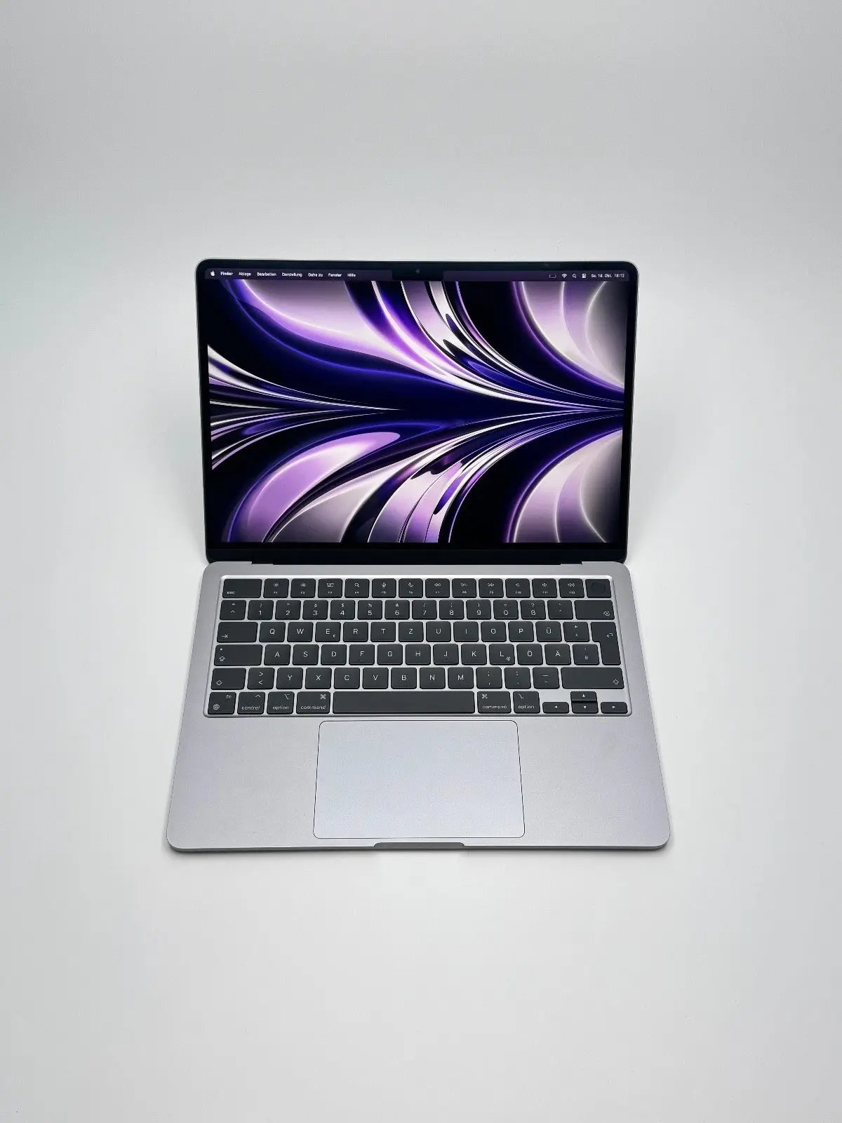 Apple MacBook Air 13,6 Zoll | M2 CPU | 2022 | 256 GB SSD | 8 GB RAM | Space Grau D&S Resell GbR