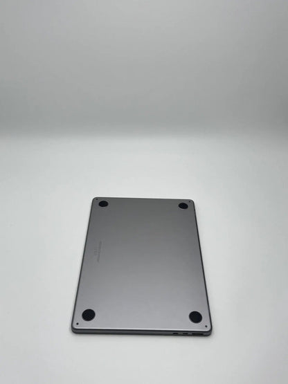 Apple MacBook Air 13,6 Zoll | M2 CPU | 2022 | 256 GB SSD | 8 GB RAM | Space Grau D&S Resell GbR