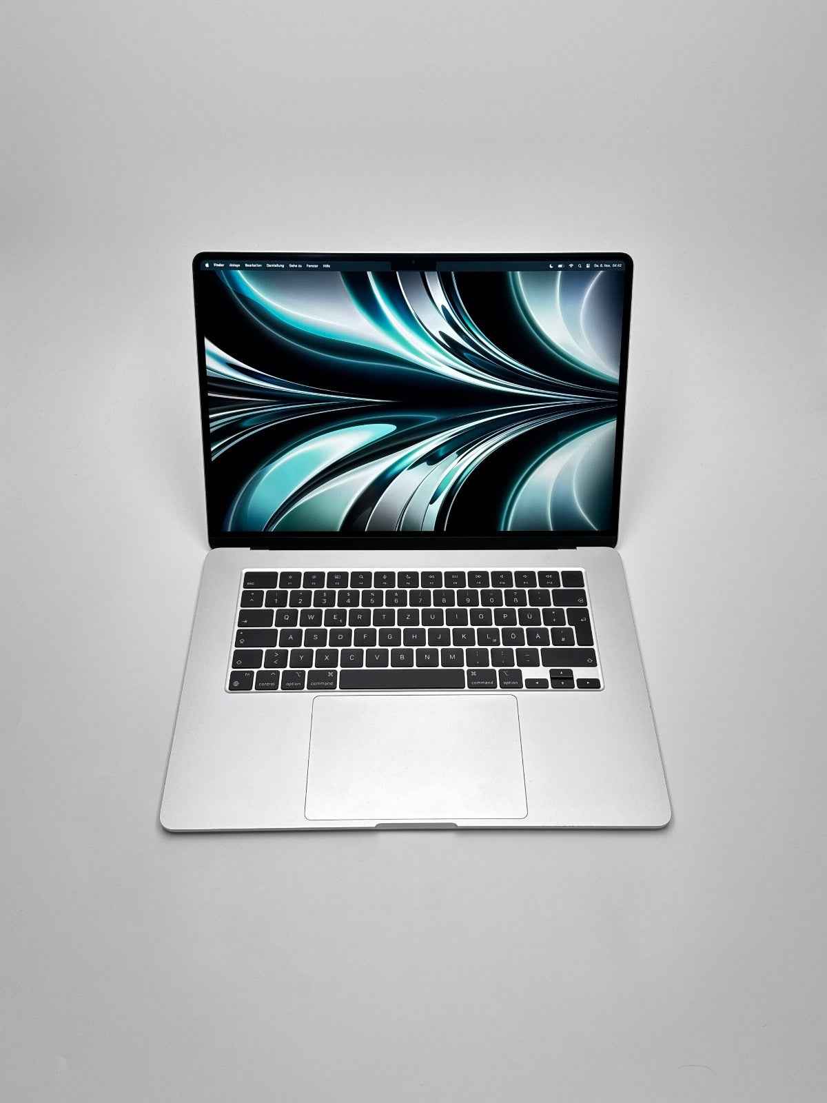 Apple MacBook Air 15,3 Zoll | M2 CPU | 2023 | 256 GB SSD | 8 GB RAM | Silber D&S Resell GbR