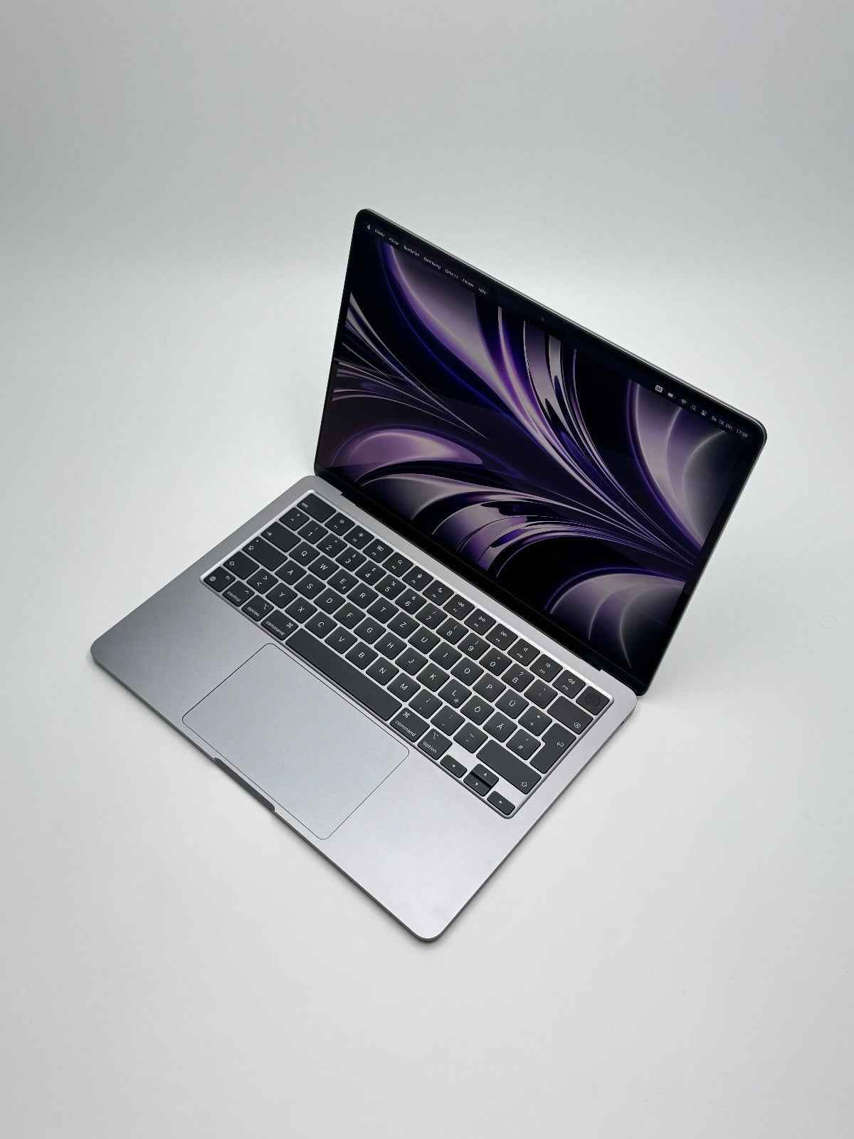 Apple MacBook Air 13,6 Zoll | M2 CPU | 2022 | 256 GB SSD | 8 GB RAM | Space Grau D&S Resell GbR