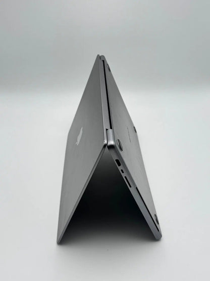 Apple MacBook Pro 16,2 Zoll | M1 CPU | 2021 | 512 GB SSD | 16 GB RAM | Space Grau D&S Resell GbR