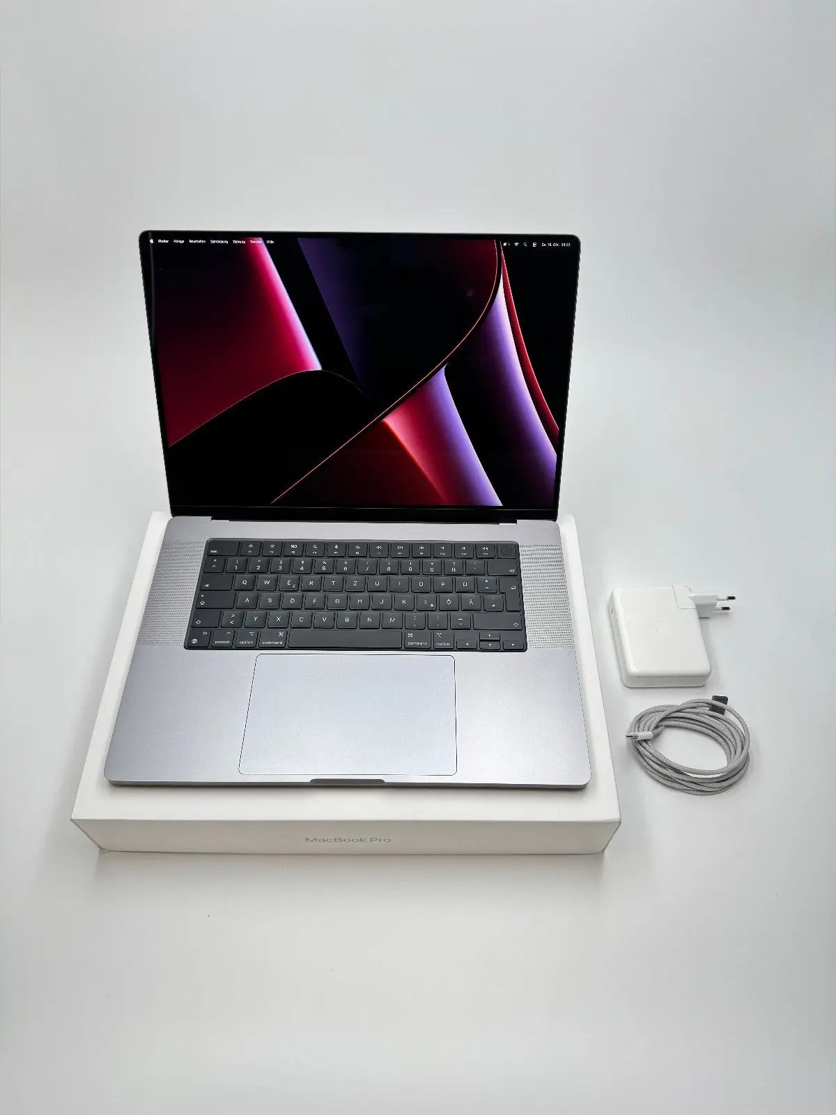 Apple MacBook Pro 16,2 Zoll | M2 Pro | 2023 | 512 GB SSD | 16 GB RAM | Space Grau D&S Resell GbR