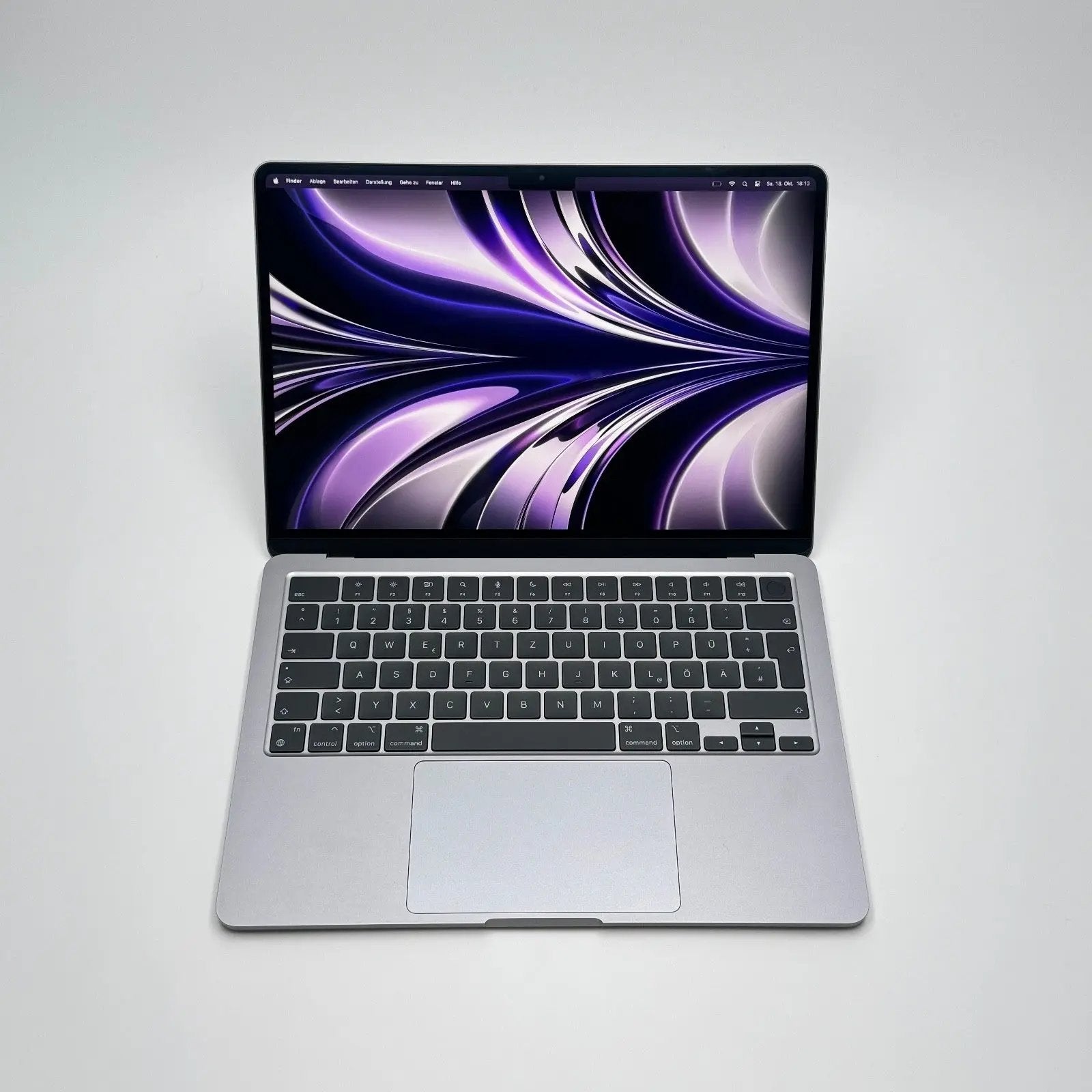 Apple MacBook Air 13,6 Zoll | M2 CPU | 2022 | 256 GB SSD | 8 GB RAM | Space Grau D&S Resell GbR
