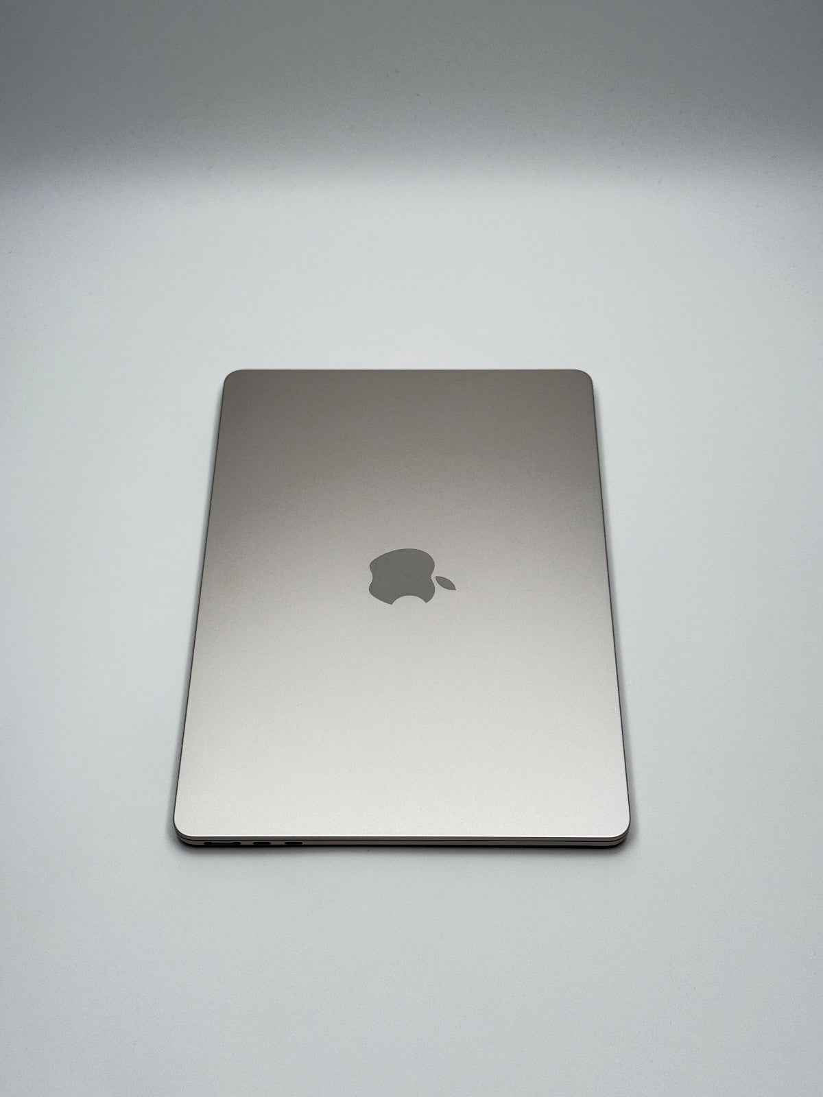 Apple MacBook Air 13,6 Zoll | M2 CPU | 2022 | 512 GB SSD | 8 GB RAM | Polarstern D&S Resell GbR