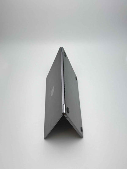 Apple MacBook Air 13,6 Zoll | M2 CPU | 2022 | 256 GB SSD | 8 GB RAM | Space Grau D&S Resell GbR