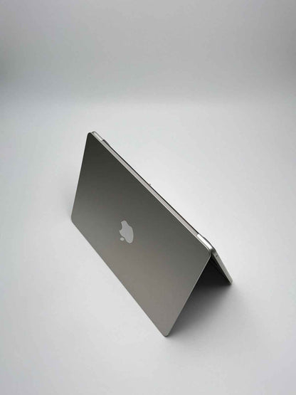 Apple MacBook Air 13,6 Zoll | M2 CPU | 2022 | 512 GB SSD | 8 GB RAM | Polarstern D&S Resell GbR