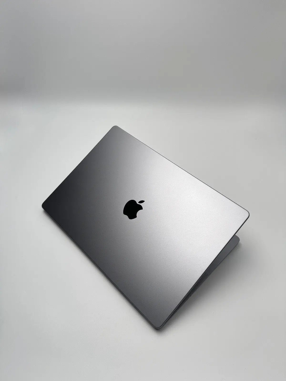 Apple MacBook Pro 16,2 Zoll | M1 Max | 2021 | 1 TB SSD | 32 GB RAM | Space Grau D&S Resell GbR