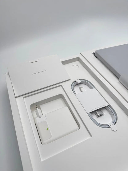 Apple MacBook Pro 16,2 Zoll | M1 Max | 2021 | 1 TB SSD | 32 GB RAM | Space Grau D&S Resell GbR