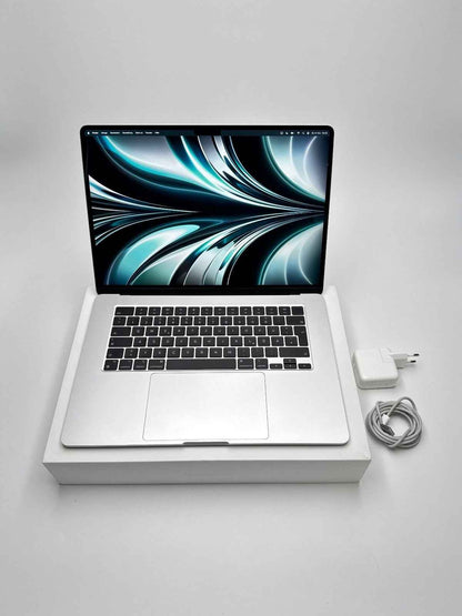 Apple MacBook Air 15,3 Zoll | M2 CPU | 2023 | 256 GB SSD | 8 GB RAM | Silber D&S Resell GbR