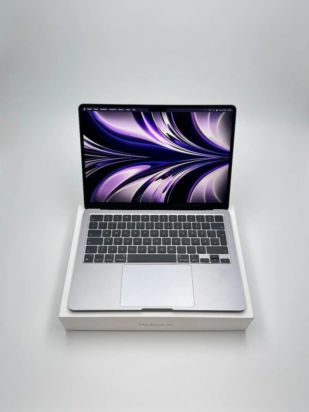 Apple MacBook Air 13,6 Zoll | M2 CPU | 2022 | 256 GB SSD | 8 GB RAM | Space Grau D&S Resell GbR