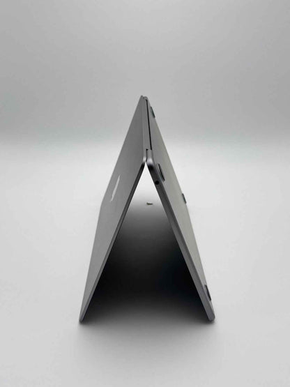 Apple MacBook Air 13,6 Zoll | M2 CPU | 2022 | 256 GB SSD | 8 GB RAM | Space Grau D&S Resell GbR