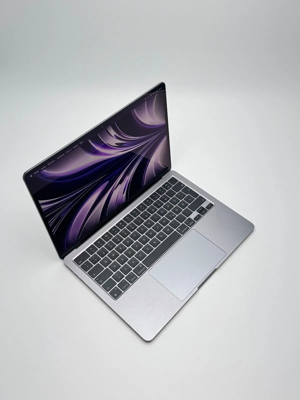 Apple MacBook Air 13,6 Zoll | M2 CPU | 2022 | 256 GB SSD | 8 GB RAM | Space Grau D&S Resell GbR