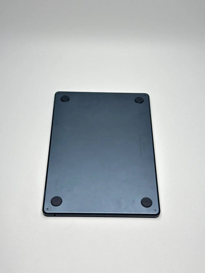 Apple MacBook Air 13,6 Zoll | M2 CPU | 2022 | 256 GB SSD | 8 GB RAM | Mitternacht D&S Resell GbR