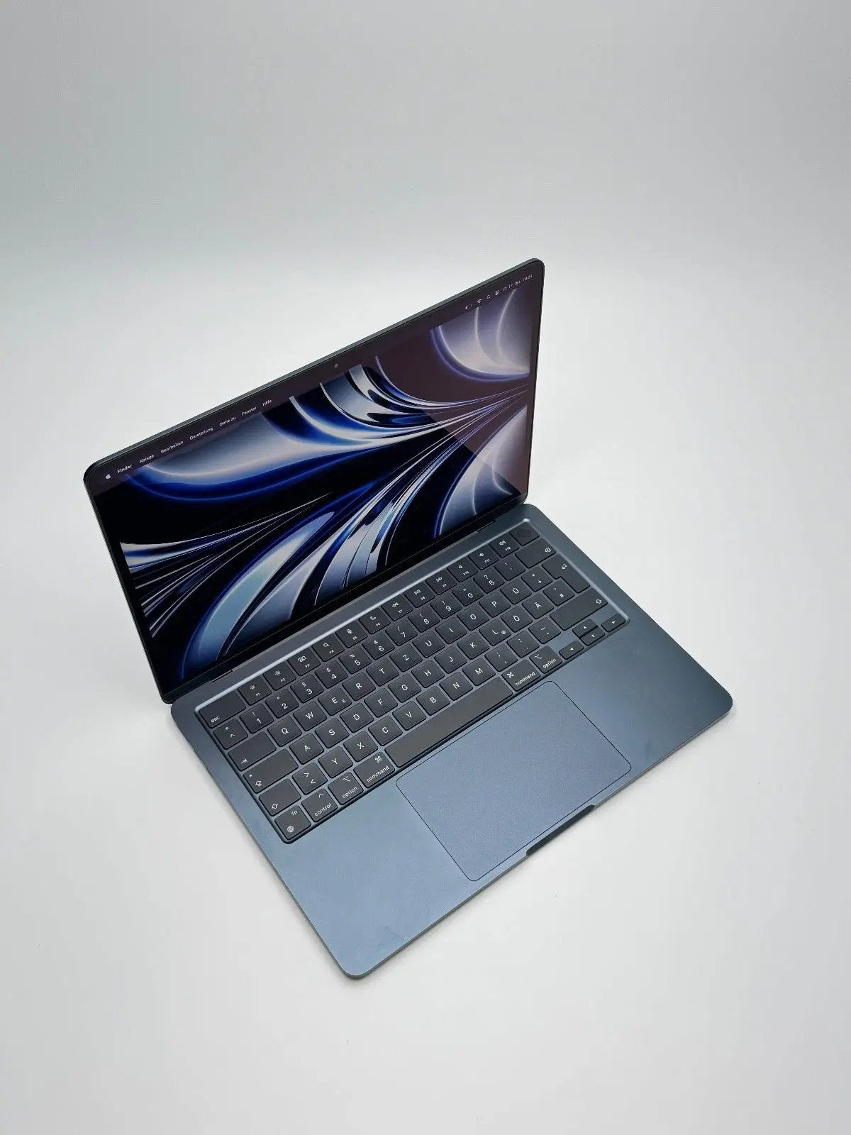 Apple MacBook Air 13,6 Zoll | M2 CPU | 2022 | 256 GB SSD | 8 GB RAM | Mitternacht D&S Resell GbR