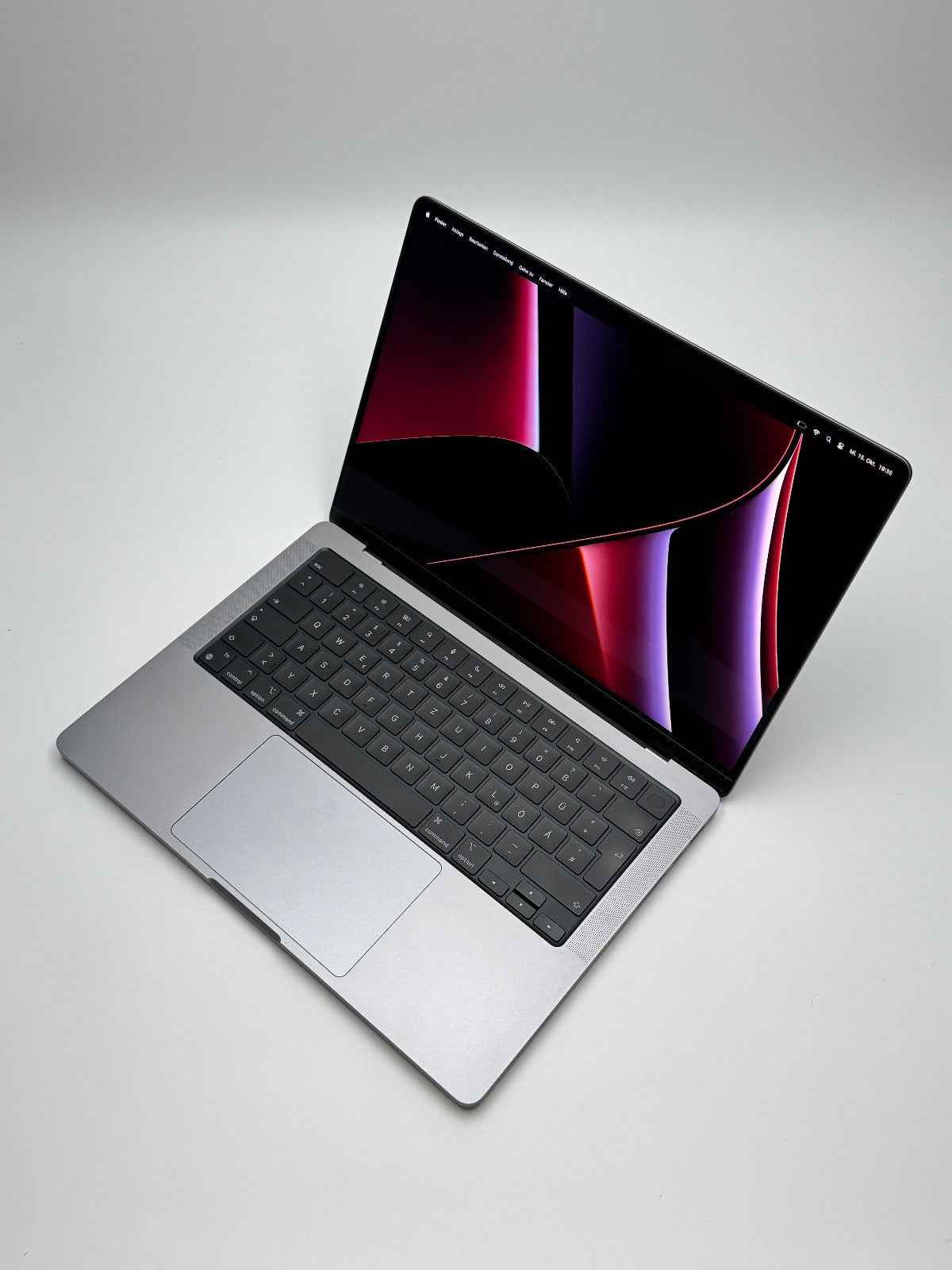 Apple MacBook Pro 14,2 Zoll | M2 Pro | 2023 | 512 GB SSD | 16 GB RAM | SpaceGrau D&S Resell GbR