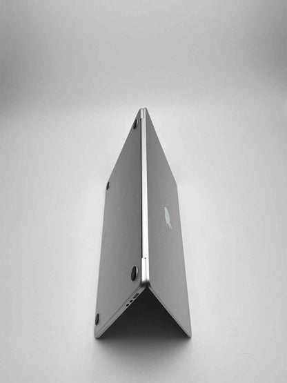 Apple MacBook Air 15,3 Zoll | M2 CPU | 2023 | 256 GB SSD | 8 GB RAM | Silber D&S Resell GbR