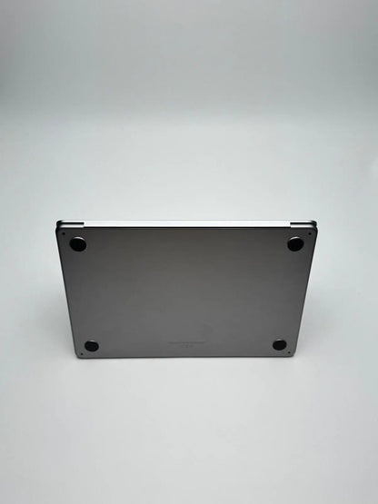 Apple MacBook Air 13,6 Zoll | M2 CPU | 2022 | 256 GB SSD | 8 GB RAM | Space Grau D&S Resell GbR