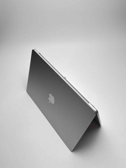 Apple MacBook Air 15,3 Zoll | M2 CPU | 2023 | 256 GB SSD | 8 GB RAM | Silber D&S Resell GbR