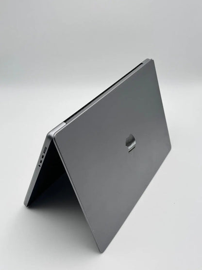 Apple MacBook Pro 16,2 Zoll | M1 CPU | 2021 | 512 GB SSD | 16 GB RAM | Space Grau D&S Resell GbR