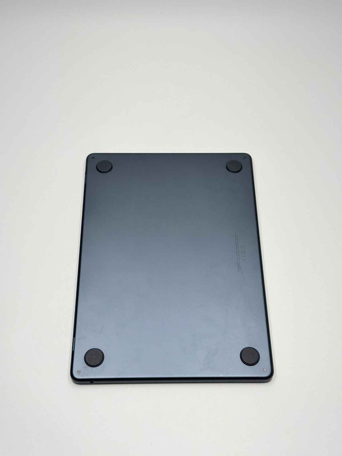 Apple MacBook Air 13,6 Zoll | M2 CPU | 2022 | 256 GB SSD | 8 GB RAM | Midnight D&S Resell GbR