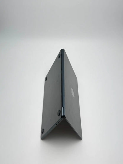 Apple MacBook Air 13,6 Zoll | M2 CPU | 2022 | 256 GB SSD | 8 GB RAM | Mitternacht D&S Resell GbR