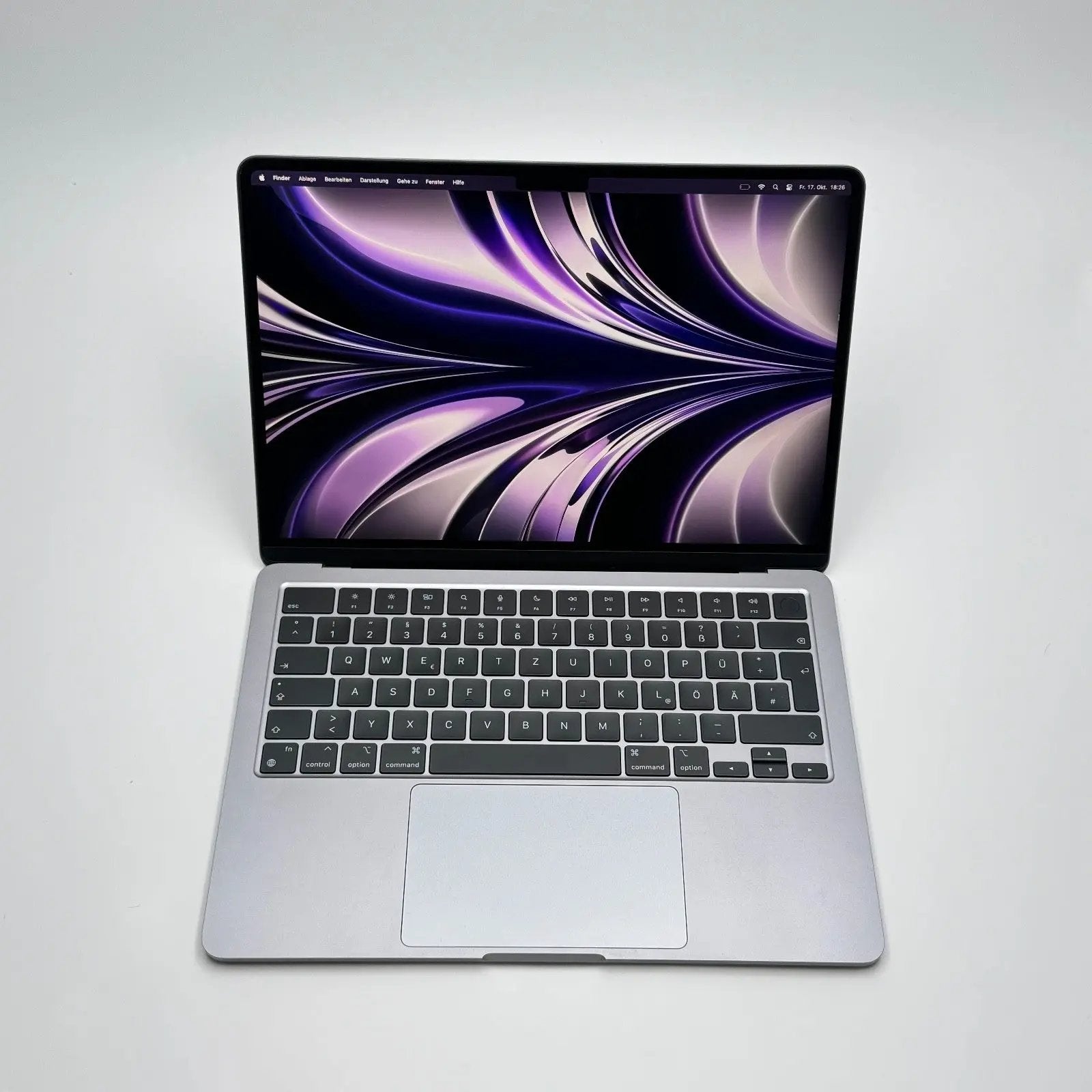 Apple MacBook Air 13,6 Zoll | M2 CPU | 2022 | 256 GB SSD | 8 GB RAM | Space Grau D&S Resell GbR