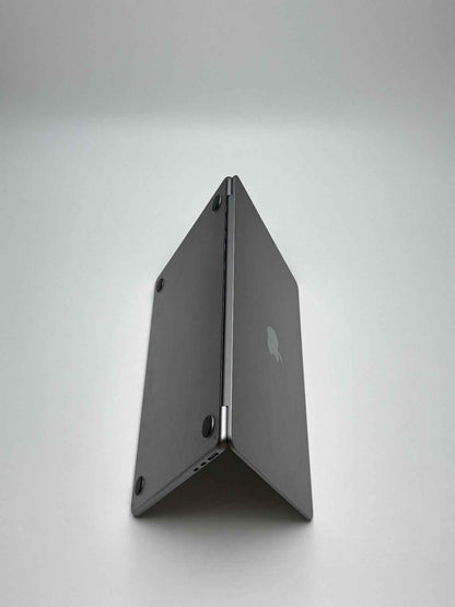 Apple MacBook Air 13,6 Zoll | M2 CPU | 2022 | 256 GB SSD | 8 GB RAM | Space Grau D&S Resell GbR