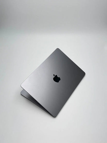 Apple MacBook Air 13,6 Zoll | M2 CPU | 2022 | 256 GB SSD | 8 GB RAM | Space Grau D&S Resell GbR