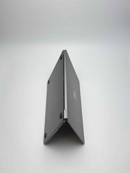 Apple MacBook Air 13,6 Zoll | M2 CPU | 2022 | 256 GB SSD | 8 GB RAM | Space Grau D&S Resell GbR