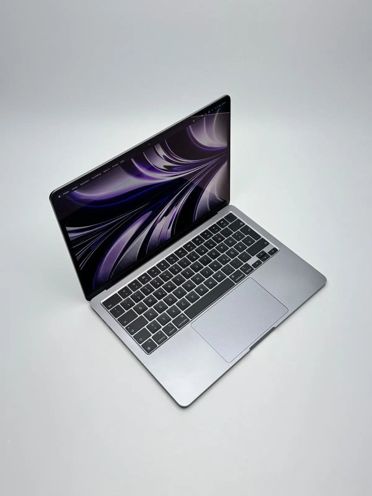 Apple MacBook Air 13,6 Zoll | M2 CPU | 2022 | 256 GB SSD | 8 GB RAM | Space Grau D&S Resell GbR