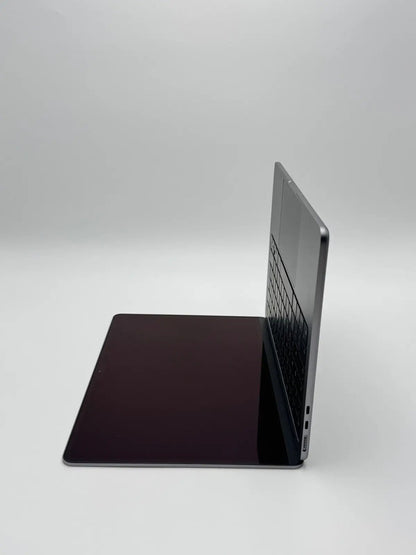 Apple MacBook Air 13,6 Zoll | M2 CPU | 2022 | 256 GB SSD | 8 GB RAM | Space Grau D&S Resell GbR