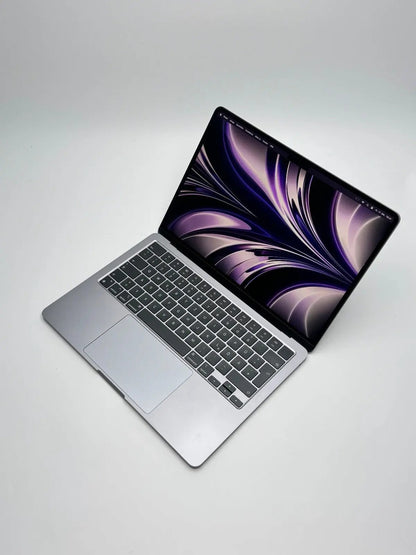 Apple MacBook Air 13,6 Zoll | M2 CPU | 2022 | 256 GB SSD | 8 GB RAM | Space Grau D&S Resell GbR