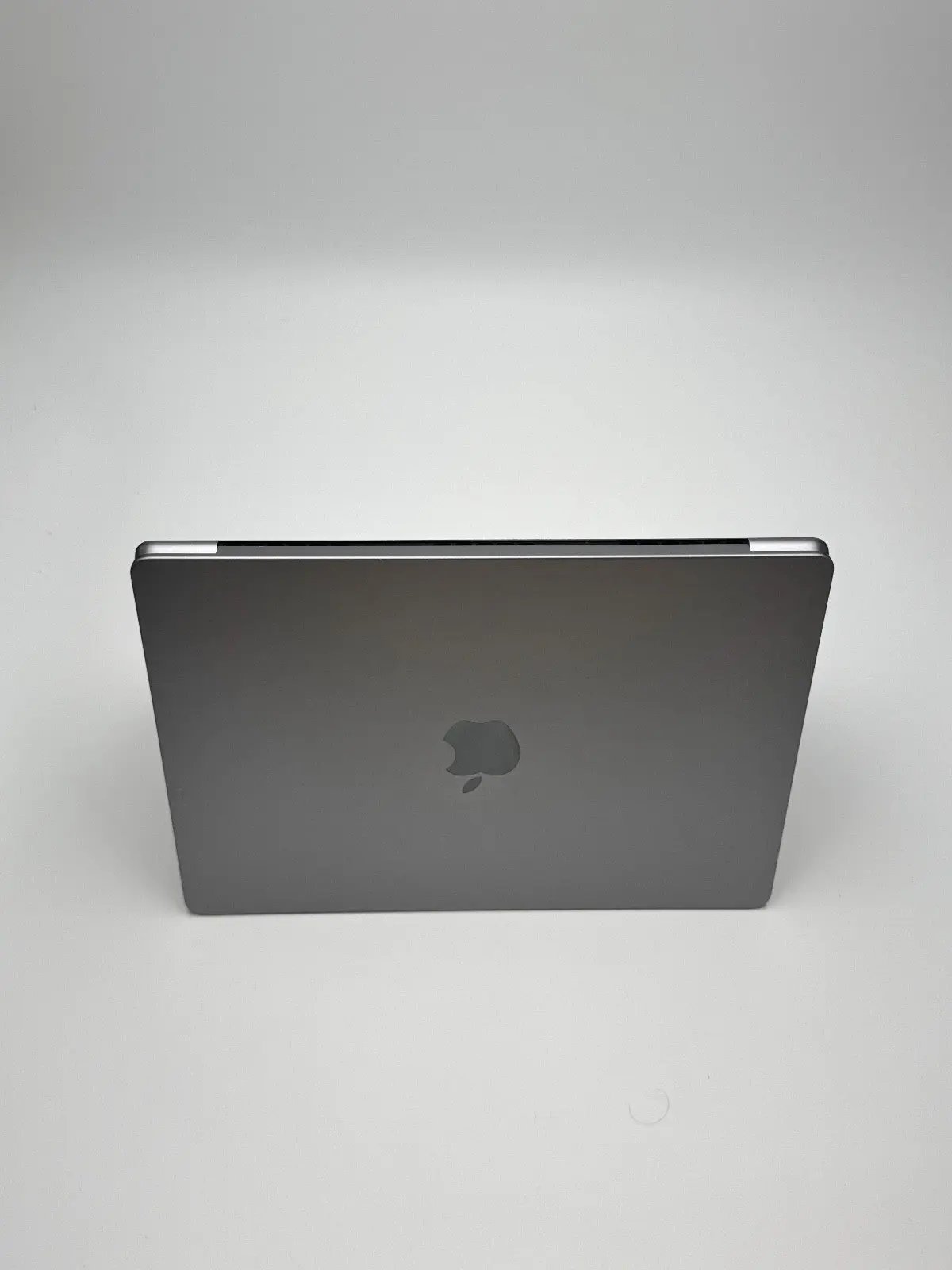 Apple MacBook Pro 14,2 Zoll | M1 CPU | 2021 | 512 GB SSD | 32 GB RAM | Space Grau D&S Resell GbR