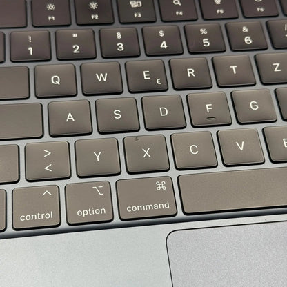 Apple MacBook Air 13,6 Zoll | M2 CPU | 2022 | 256 GB SSD | 8 GB RAM | Mitternacht D&S Resell GbR