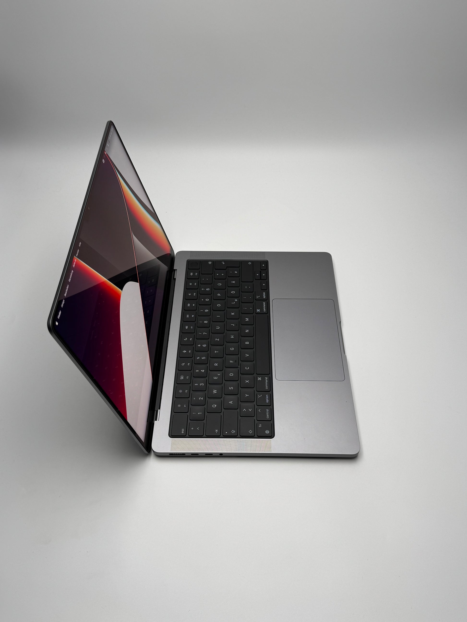 Apple MacBook Pro 14,2 Zoll | M1 Pro | 2021 | 512 GB SSD | 16 GB RAM | Space Grau D&S Resell GbR