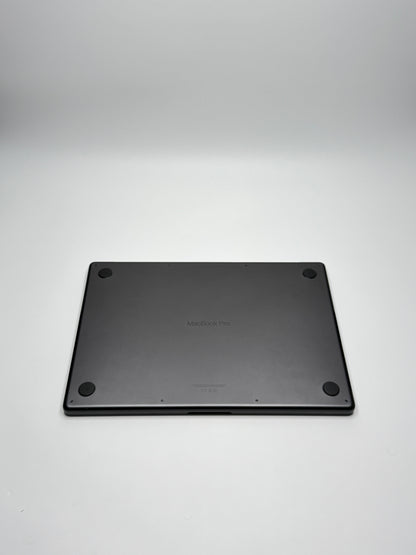 Apple MacBook Pro 16 Zoll | M3 Pro | 2023 | 1 TB SSD | 18 GB RAM | Space Schwarz