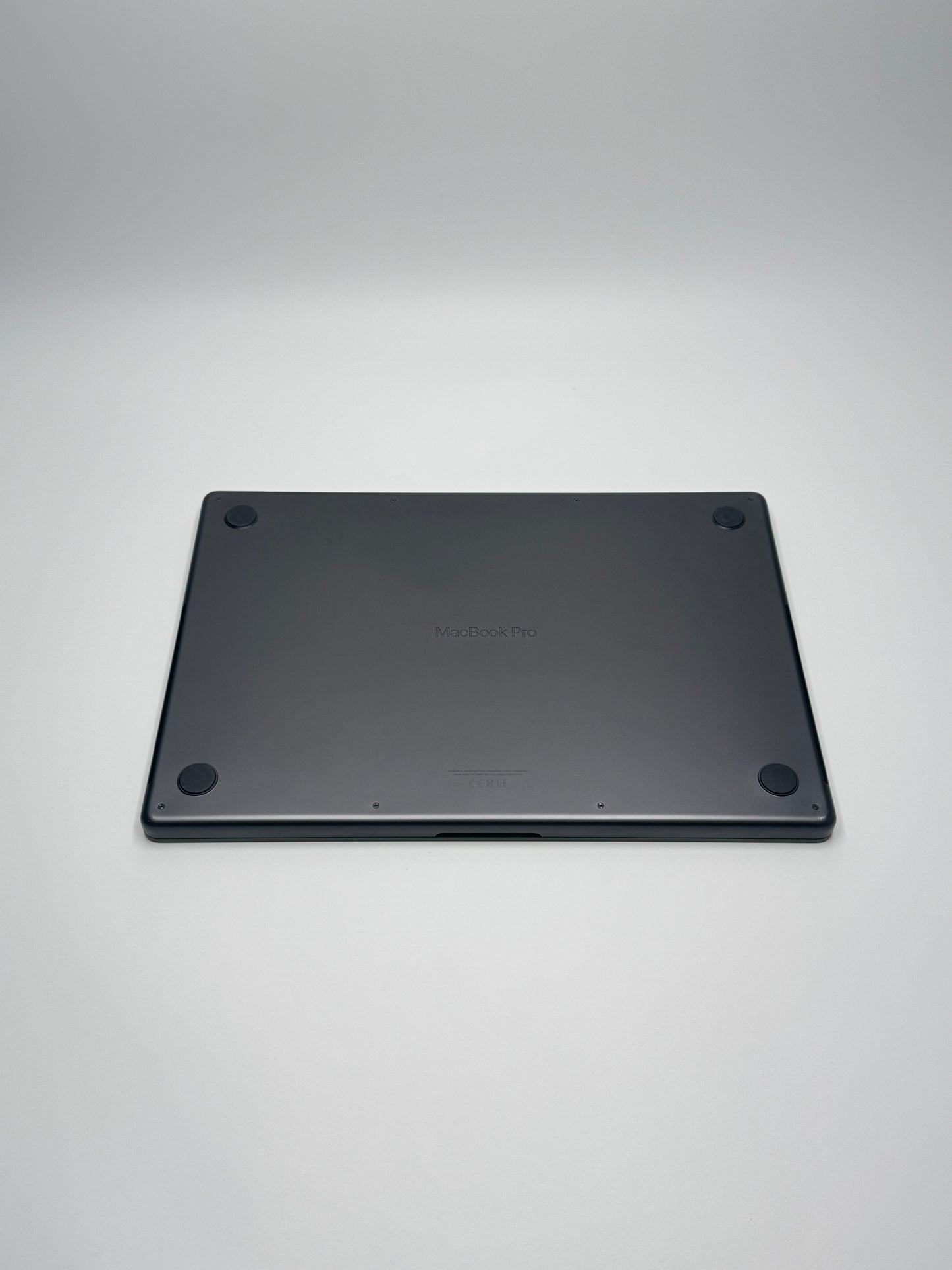 Apple MacBook Pro 16 Zoll | M3 Pro | 2023 | 1 TB SSD | 18 GB RAM | Space Schwarz